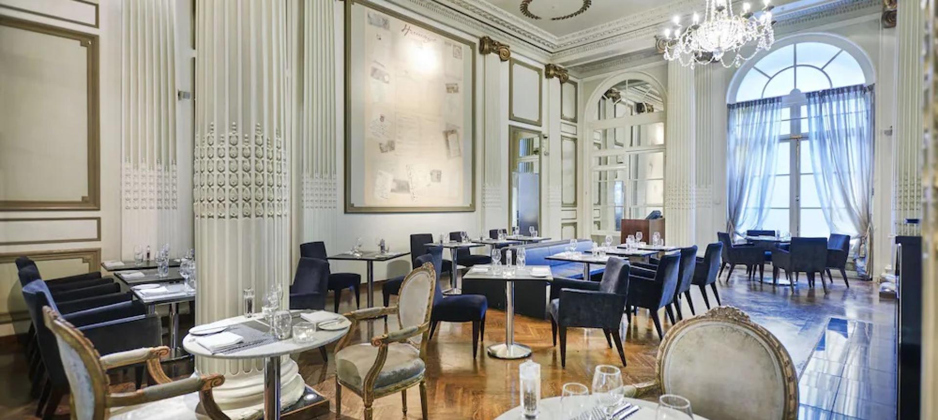The Waldorf Hilton