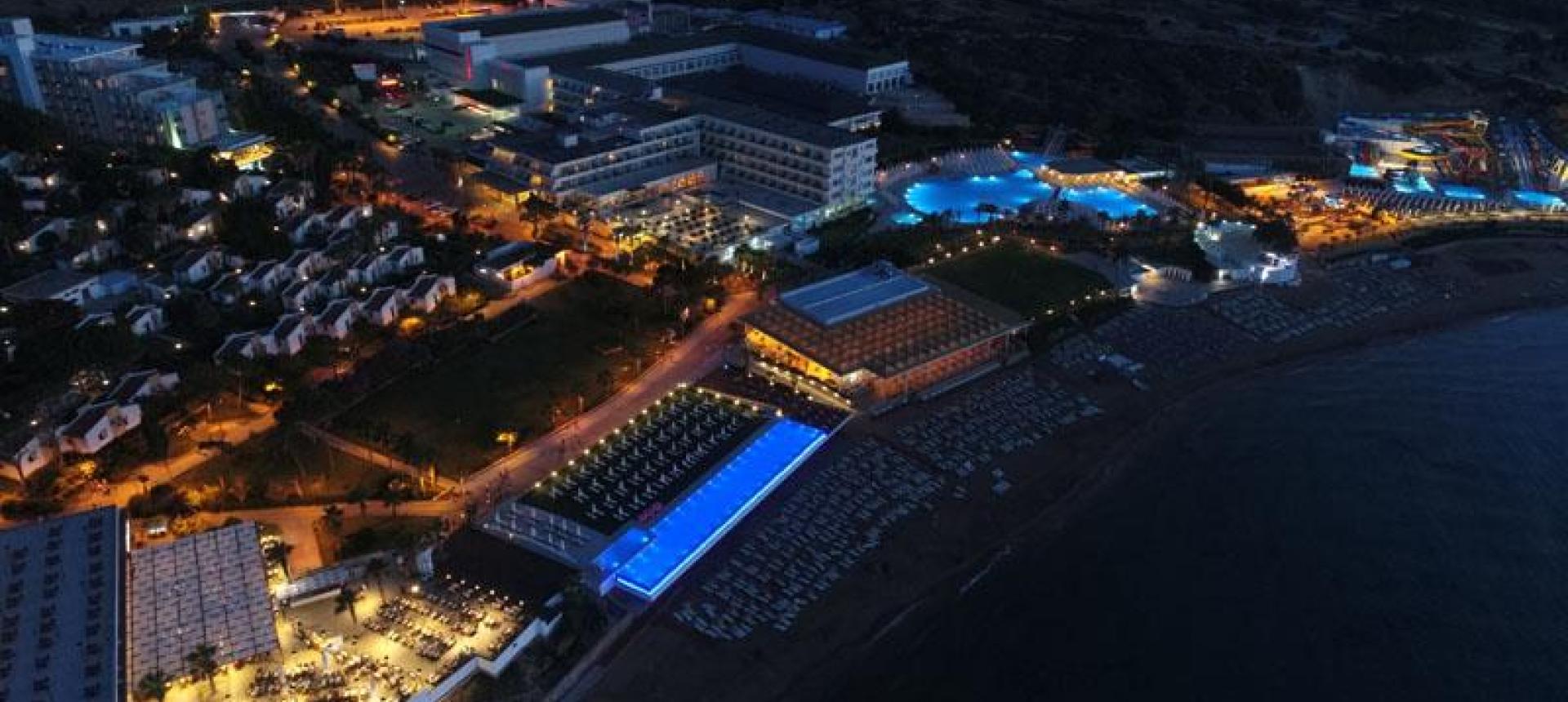 Acapulco Resort