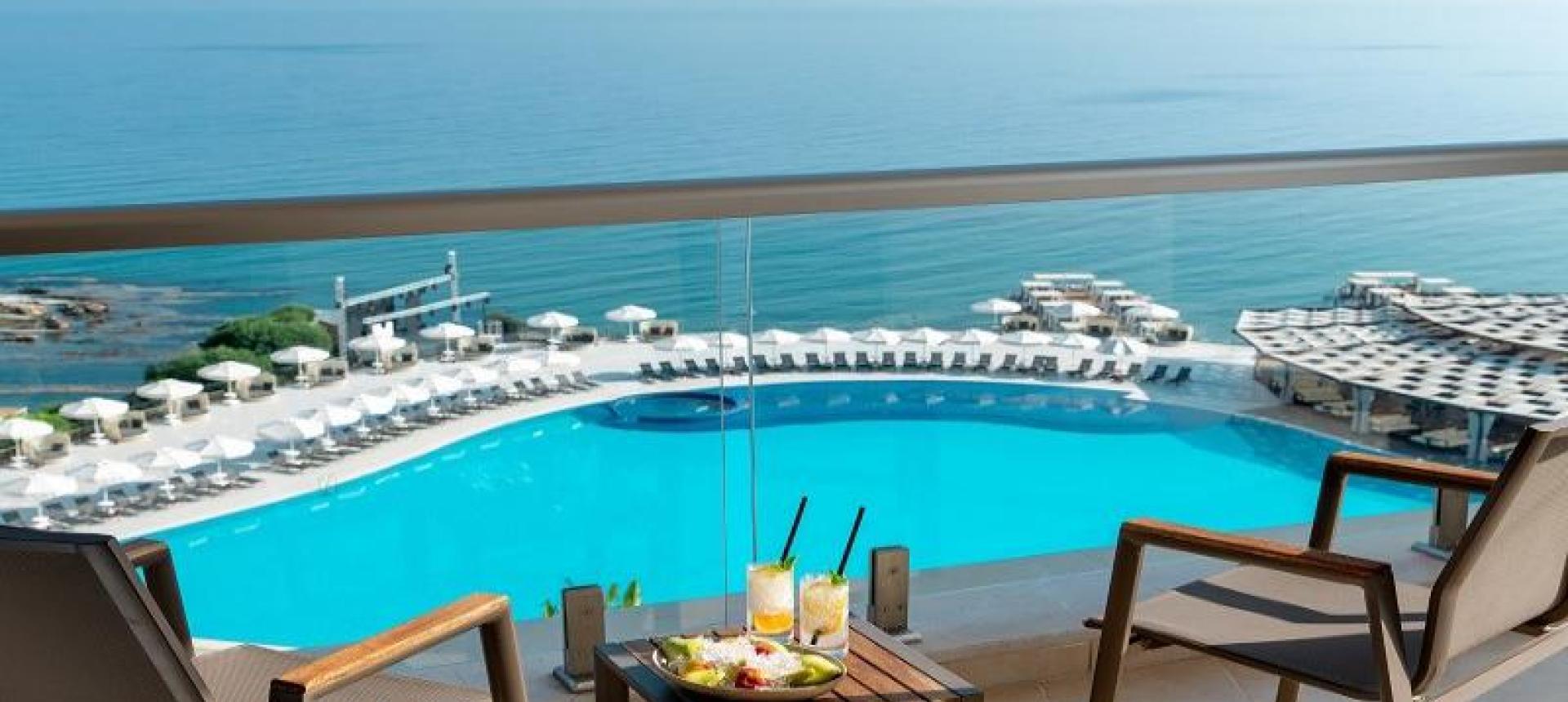 Elexus Hotel
